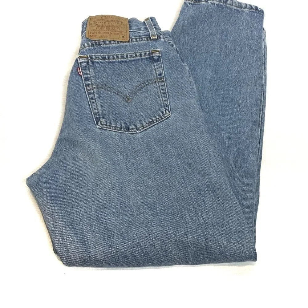 Levi’s vintage 560 high waist mom jeans size 10